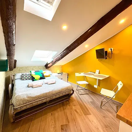 Apartment In Centro Piu Parcheggio Gratuito Turin